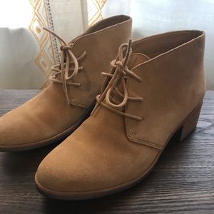 Clarks Originals women’s suede dessert boots